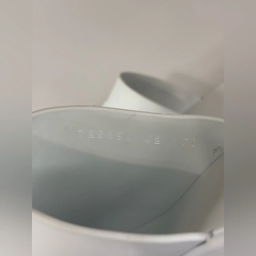 Gucci Women's White Platform Rubber Mules - Picture 9 of 10